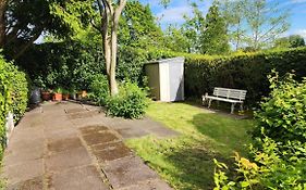 Beautiful House And Elevated Garden In Bridgnorth